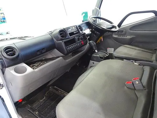 デュトロ 2t FJL 標準 平ボデー