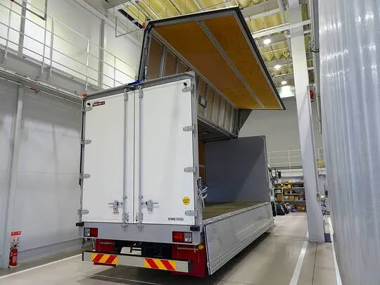 フォワード 7.3t 増トン ワイドベッド付 アルミウイング リアエアサス 240ps