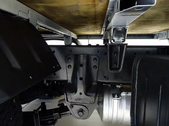 デュトロ 2t FJL 標準 平ボデー