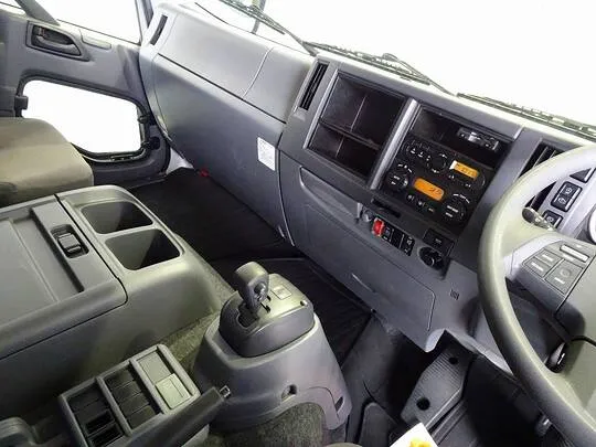 フォワード 2.7t ワイドベッド付 アルミウイング リアエアサス 210ps