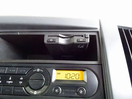 フォワード 2.7t ワイドベッド付 アルミウイング リアエアサス 210ps