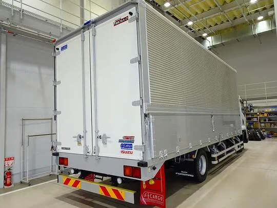 フォワード 2.7t ワイドベッド付 アルミウイング リアエアサス 210ps