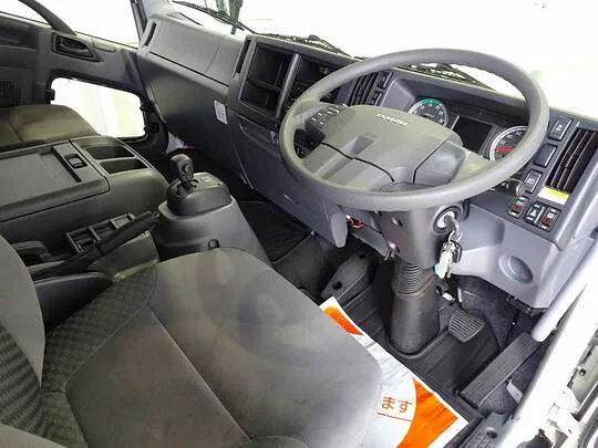 フォワード 2.7t ワイドベッド付 アルミウイング リアエアサス 210ps