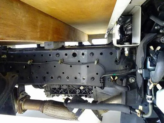 エルフ 2t FFL 標準 平ボデー 総重量5t未満