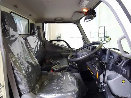 デュトロ 2t FJL 強化ダンプ 総重量5t未満