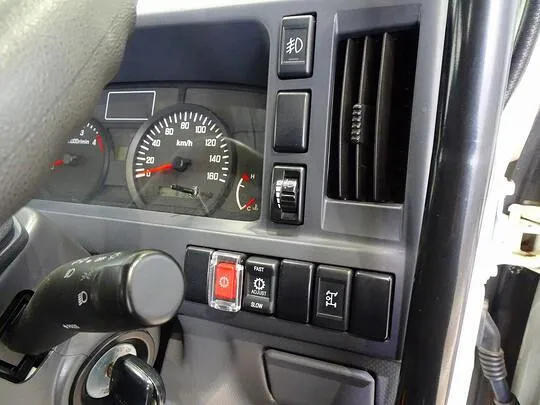 エルフ 1.75t FFL 標準 Wキャブ/標準ダンプ 総重量5t未満