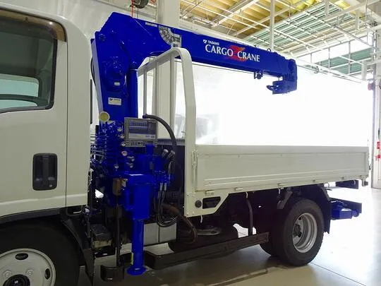 【年次点検済】エルフ 3t 高床 標準セミロング タダノ4段クレーン付