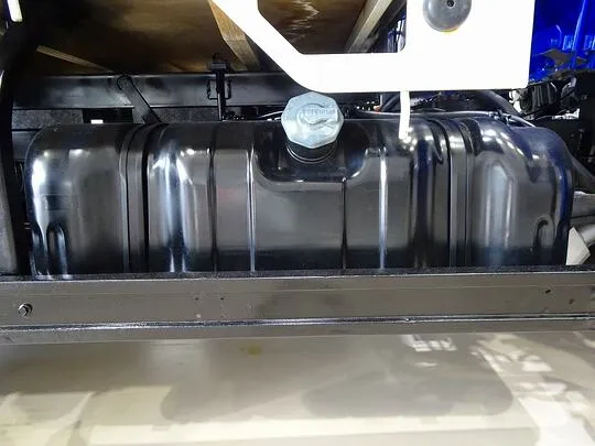 【年次点検済】エルフ 3t 高床 標準セミロング タダノ4段クレーン付