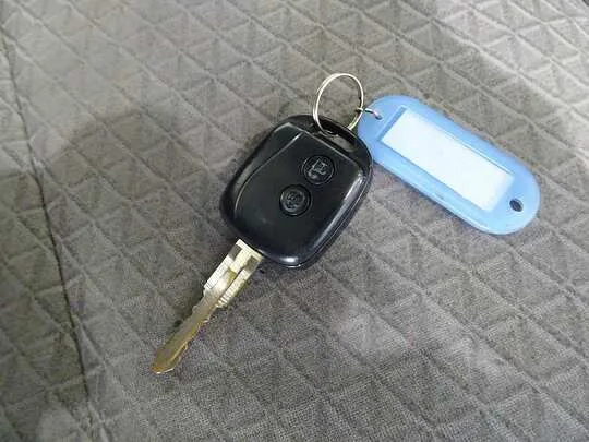 【年次点検済】エルフ 3t 高床 標準セミロング タダノ4段クレーン付