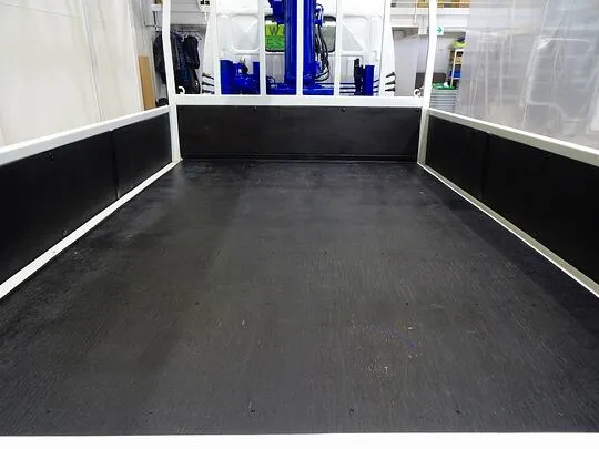 【年次点検済】デュトロ 2t 4WD FJL 標準セミロング タダノ4段クレーン付