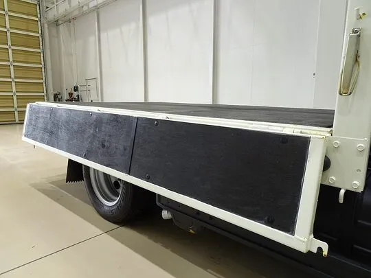 【年次点検済】デュトロ 2t 4WD FJL 標準セミロング タダノ4段クレーン付