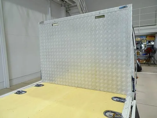 エルフ 2t FFL 標準 Wキャブ/垂直PG付 総重量5t未満