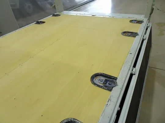 エルフ 2t FFL 標準 Wキャブ/垂直PG付 総重量5t未満