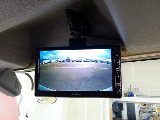 フォワード 3.75t 標準ベッドレス アルミブロック 平ボデー リアエアサス 210ps