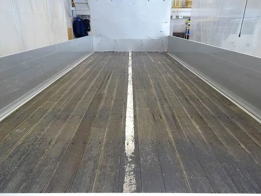 フォワード 3.75t 標準ベッドレス アルミブロック 平ボデー リアエアサス 210ps