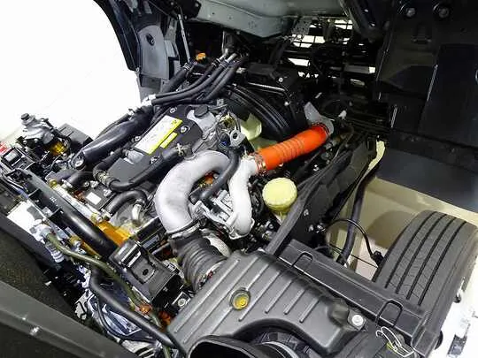 フォワード 3.75t 標準ベッドレス アルミブロック 平ボデー リアエアサス 210ps