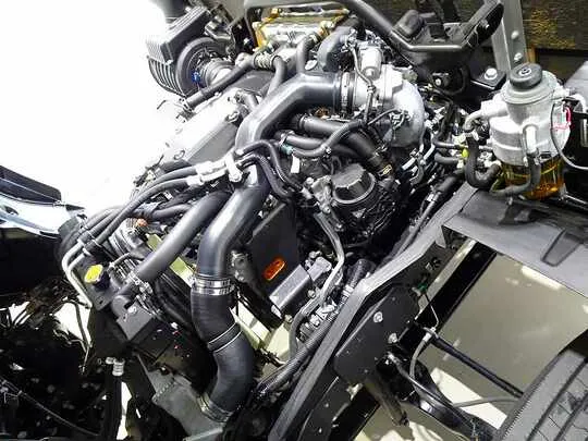 フォワード 3.75t 標準ベッドレス アルミブロック 平ボデー リアエアサス 210ps