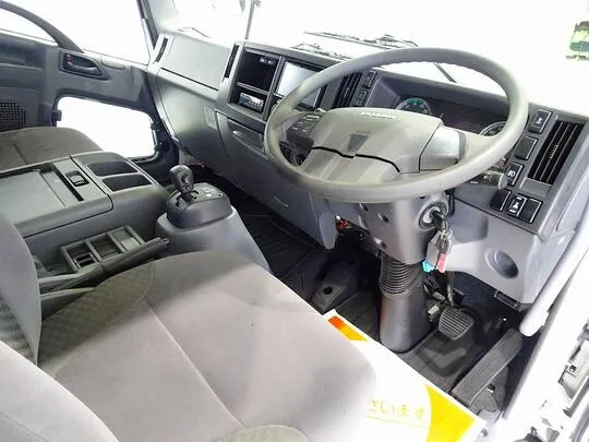 フォワード 3.75t 標準ベッドレス アルミブロック 平ボデー リアエアサス 210ps