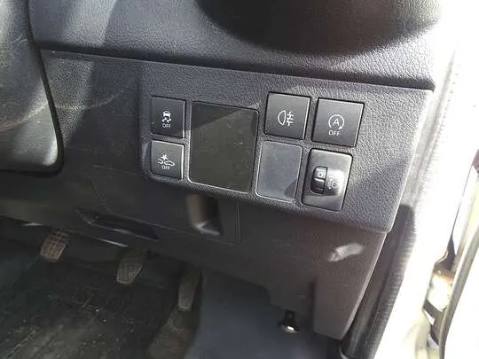 タウンエーストラック DX 0.75t 4WD Sタイヤ 平ボデー ガソリン