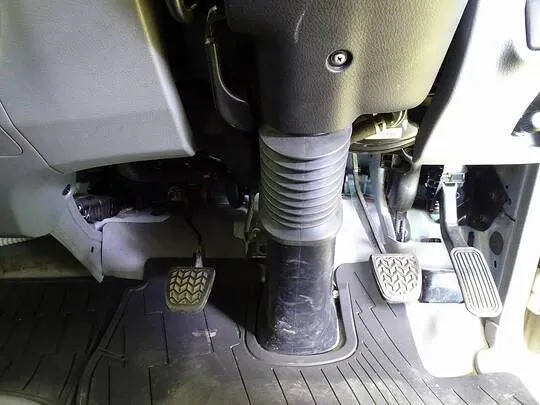 デュトロ 2t 4WD FJL 標準 平ボデー