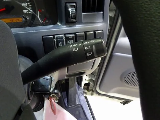 エルフ 2t FFL 標準 平ボデー 総重量5t未満