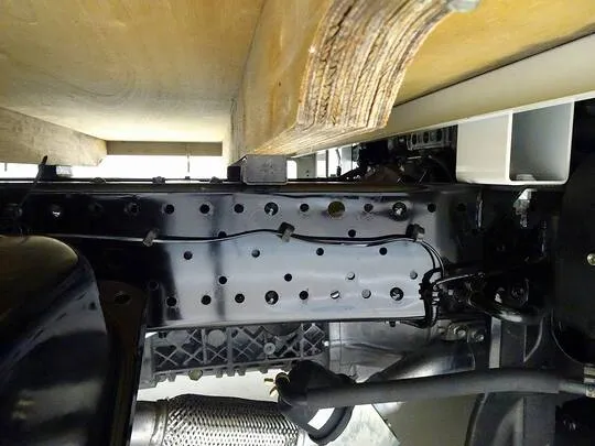 エルフ 2t FFL 標準 平ボデー 総重量5t未満