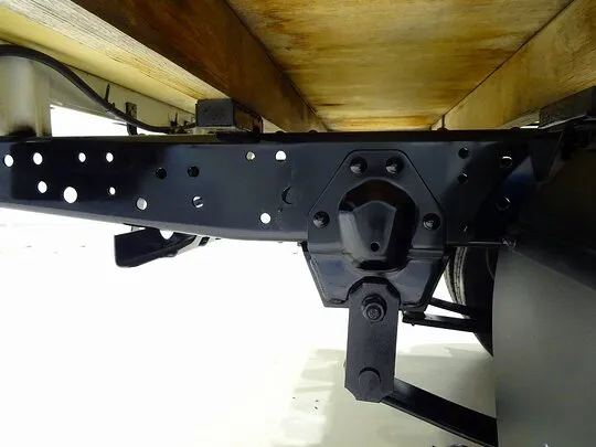 エルフ 2t FFL 標準 平ボデー 総重量5t未満