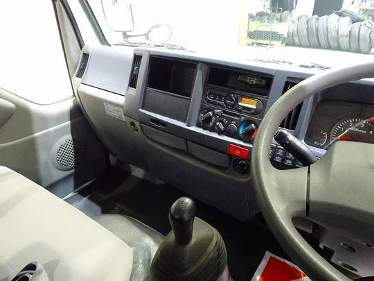 エルフ 2t FFL 標準 平ボデー 総重量5t未満