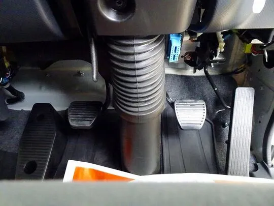 フォワード 7.3t 増トン ワイドベッド付 アルミウイング リアエアサス 240ps