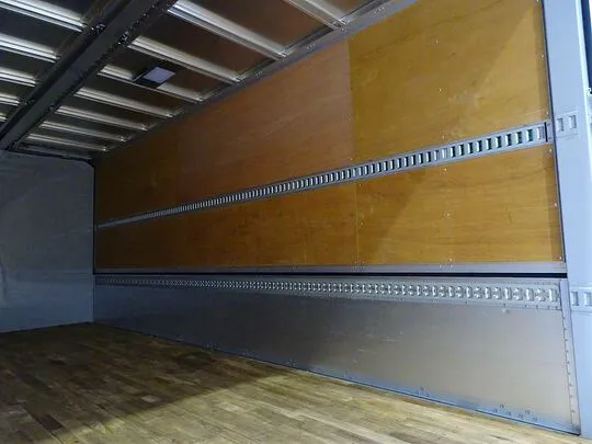 フォワード 7.3t 増トン ワイドベッド付 アルミウイング リアエアサス 240ps