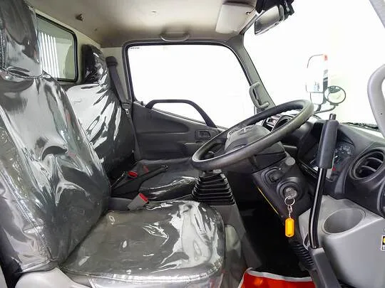 デュトロ 2t FJL 強化ダンプ 総重量5t未満