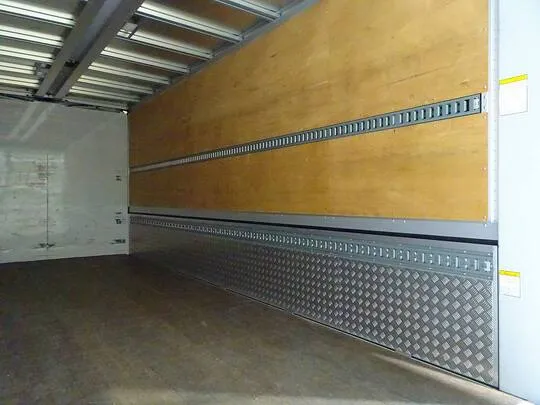 フォワード 2.25t ワイドベッド付 アルミウイング マルチゲート付 リアエアサス 240ps