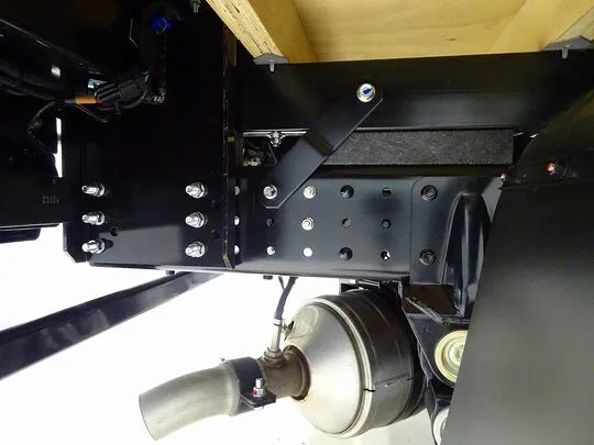 キャンター 3t 4No. 全低床 垂直P/G付 未使用車