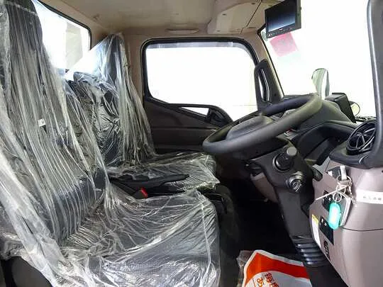 キャンター 3t 4No. 全低床 垂直P/G付 未使用車