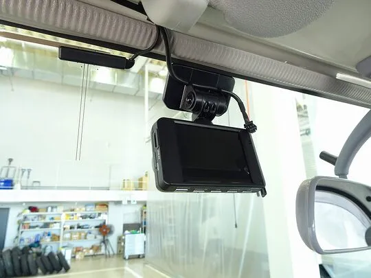 エルフ 2t FFL 標準 平ボデー 総重量5t未満