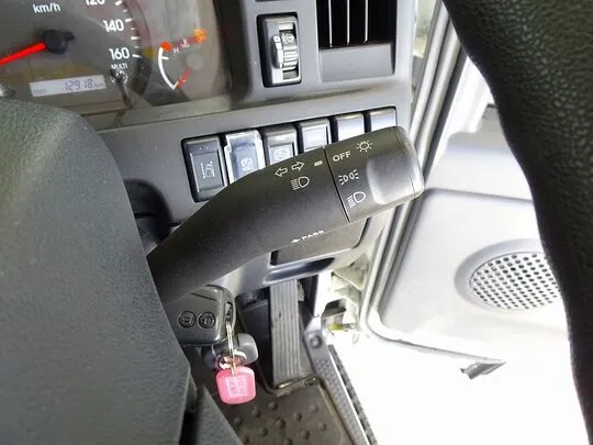 エルフ 2t FFL 標準 平ボデー 総重量5t未満