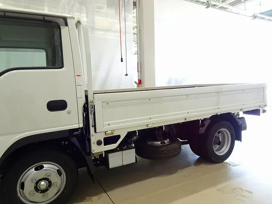 エルフ 2t FFL 標準 平ボデー 総重量5t未満