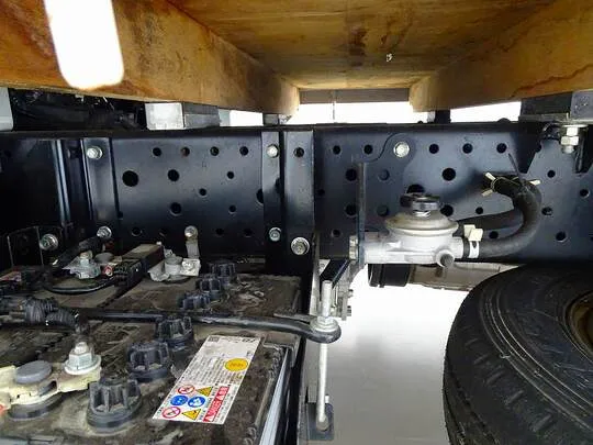 エルフ 2t FFL 標準 平ボデー 総重量5t未満