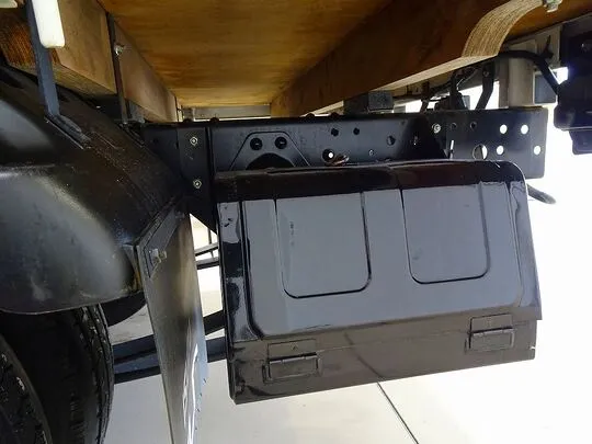 エルフ 2t FFL 標準 平ボデー 総重量5t未満