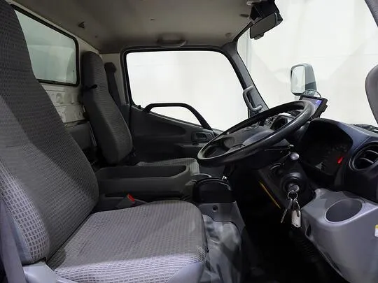 デュトロ 2t FJL 標準 低温冷凍車 総重量5t未満