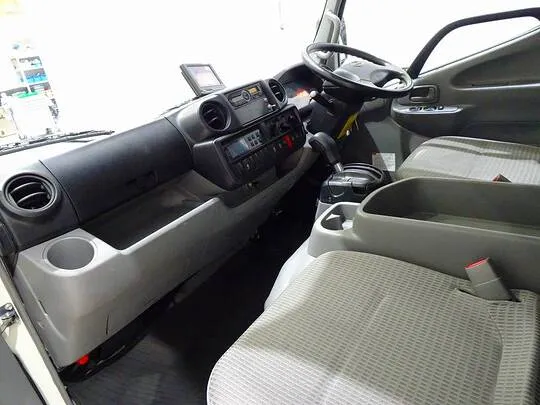 デュトロ 2t FJL 標準 低温冷凍車 総重量5t未満