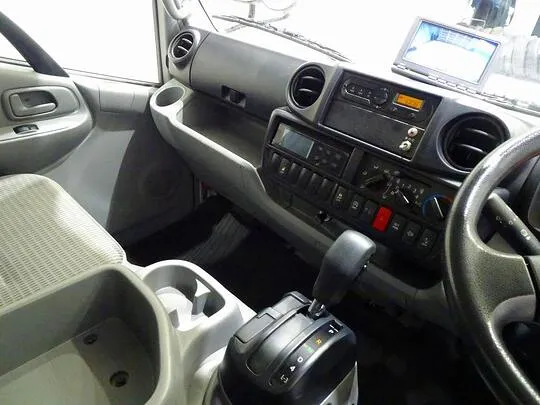 デュトロ 2t FJL 標準 低温冷凍車 総重量5t未満