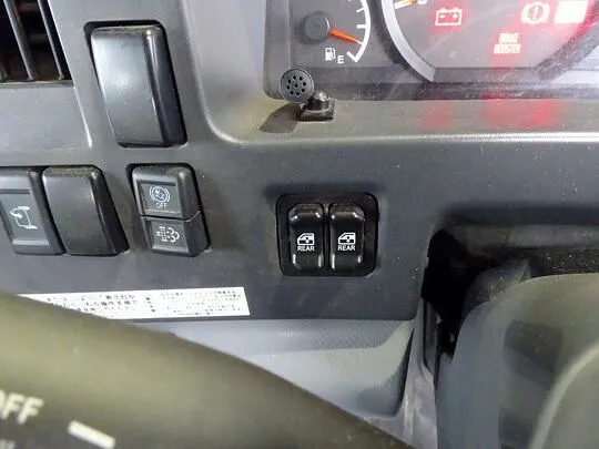 エルフ 2t 4WD FFL 標準ロング Wキャブ/2段折れ式垂直PG付