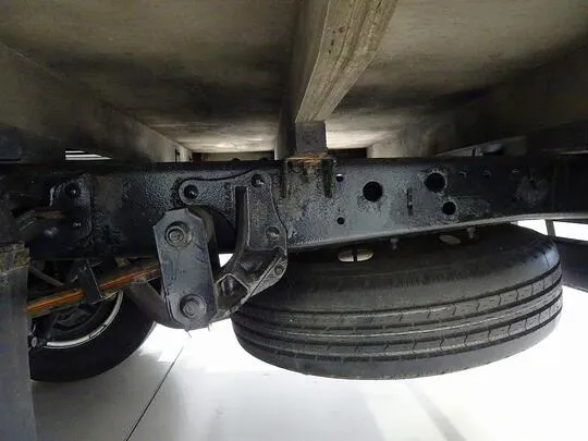 エルフ 2t 4WD FFL 標準ロング Wキャブ/2段折れ式垂直PG付