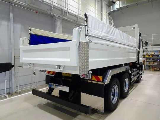 プロフィア 9.3t 3軸 2デフ ダンプ 380ps