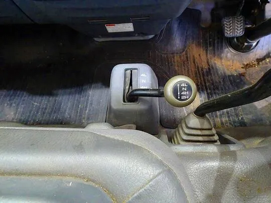 バネットトラック DX 1t 4WD Wタイヤ 平ボディ ガソリン