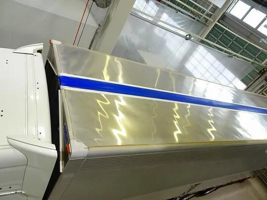 ギガ 14.6t 3軸 2デフ アルミウイング リアエアサス 380ps