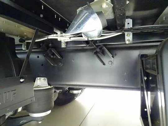 ギガ 14.6t 3軸 2デフ アルミウイング リアエアサス 380ps