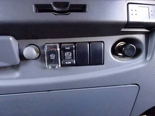 フォワード 3.05t ワイドベッドレス アルミウイング 210ps