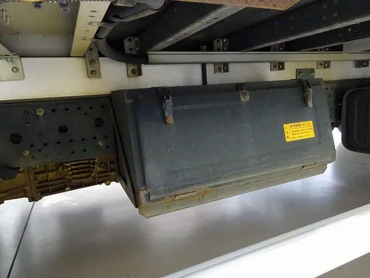 フォワード 3.05t ワイドベッドレス アルミウイング 210ps